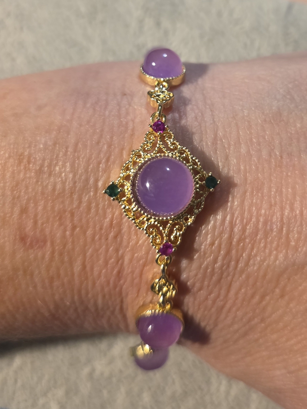 Gold-Plated Purple Jade Bracelet - Elegant Women’s Jewelry